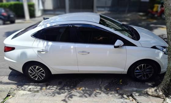 HYUNDAI HB20S 1.0 TGDI FLEX PLATINUM PLUS AUTOMÁTICO HYUNDAI HB20S 1.0 TGDI FLEX PLATINUM PLUS AUTOMÁTICO